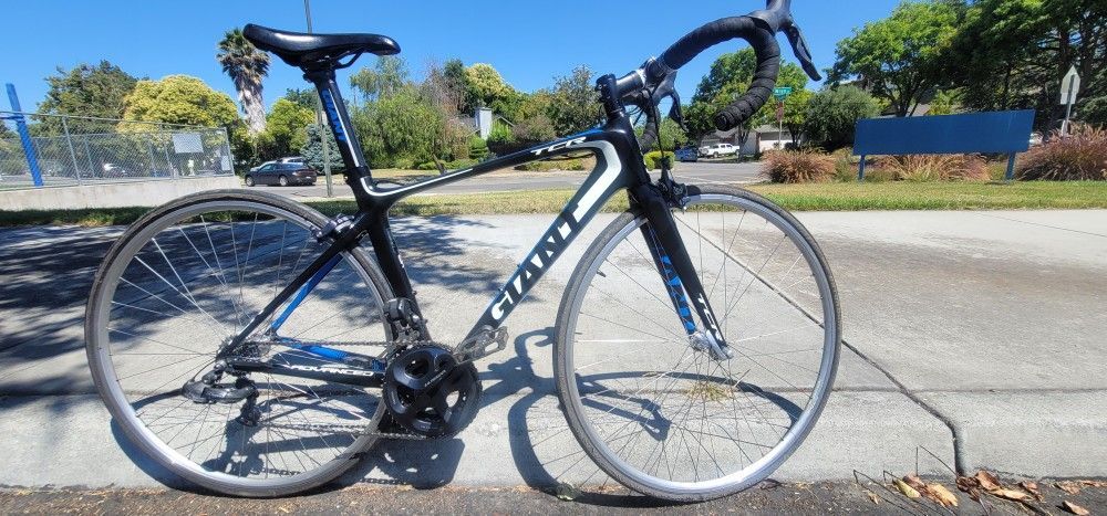 Carbon Fiber Giant TCR Electronic Shifters Excellent Condition 