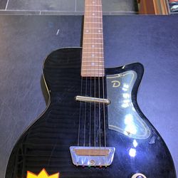 Danelectro Electric Guitar, Nice Shape!