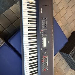 Korg Kross 2 - 88 Key