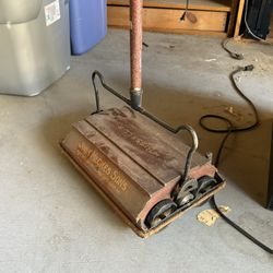Antique 1920s Vacuum