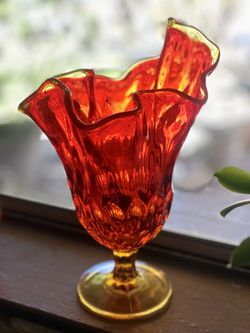 Fenton Vintage Glass Vase Amberina Thumbprint Swung Handkerchief Pedestal