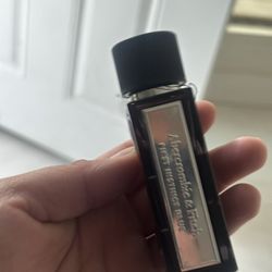 Ambercrombie & fitch Cologne