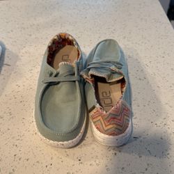 Hey Dude Shoes