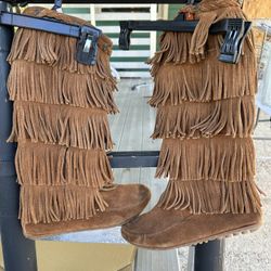 Moccasin Booots