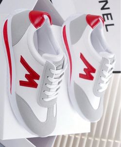 Women’s sneaker