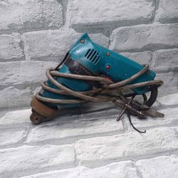 Makita 3/8in Electric  Drill Corded 6510
