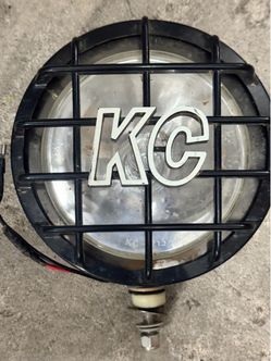 Single KC HiLiTES Apollo Pro 6" Halogen Off-Road Light with Stone Guard
