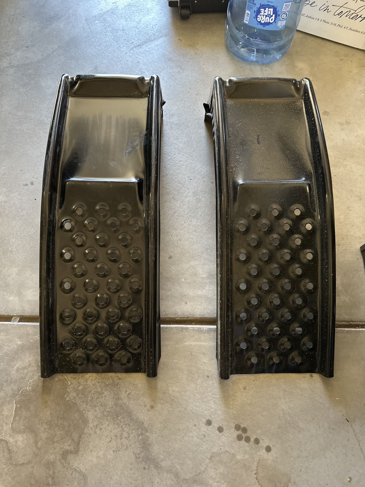 Pittsburgh 4,000-lb Steel Car Ramps (Pair) – Great Shape