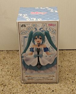 Hatsune Miku Wonderland Cinderella Figure — New, Unopened