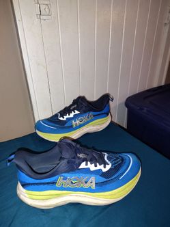 HOKA Skyflow Men Running Shoes size 10.5 D