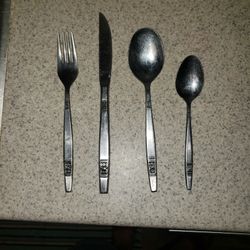 Madeira Vintage Japanese Steel Flatware
