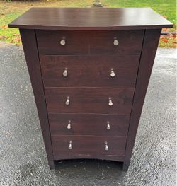 5-Drawer Dresser