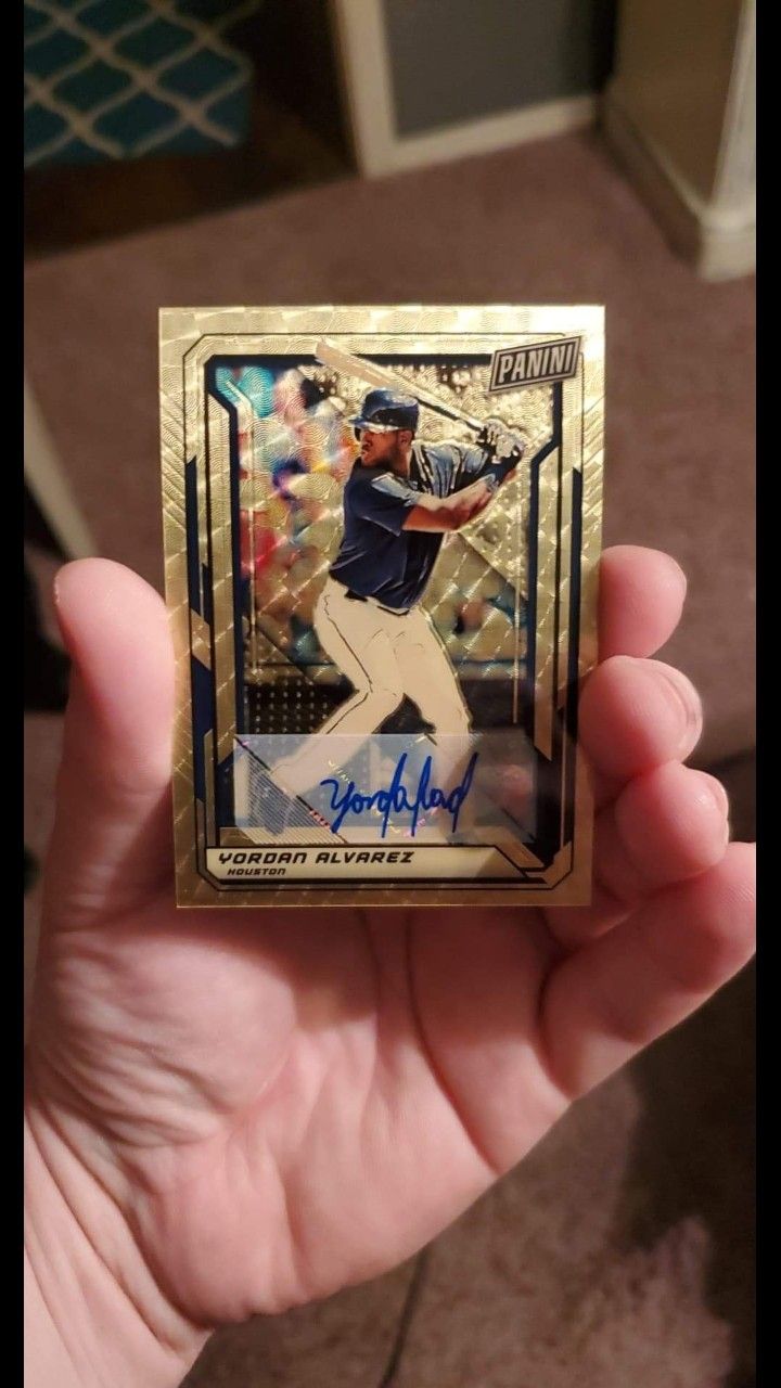 Autographed Yordan Alvarez