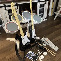 Nintendo Wii Mega Bundle guitars, drums, mic, With Game Tested Works