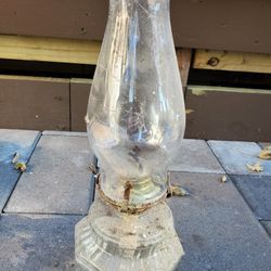 Clear Glass Oil Lamp with Metal Accent Light Home Yard Garden Decor 