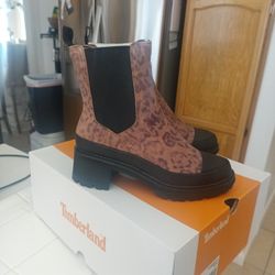 Size Women's 7 1/2 Timberland 