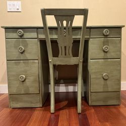 FREE Kids Desk