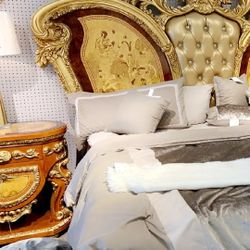 King Size Metallic Antique Gold 