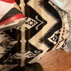 Used Jordan 3 2006 size 8.5