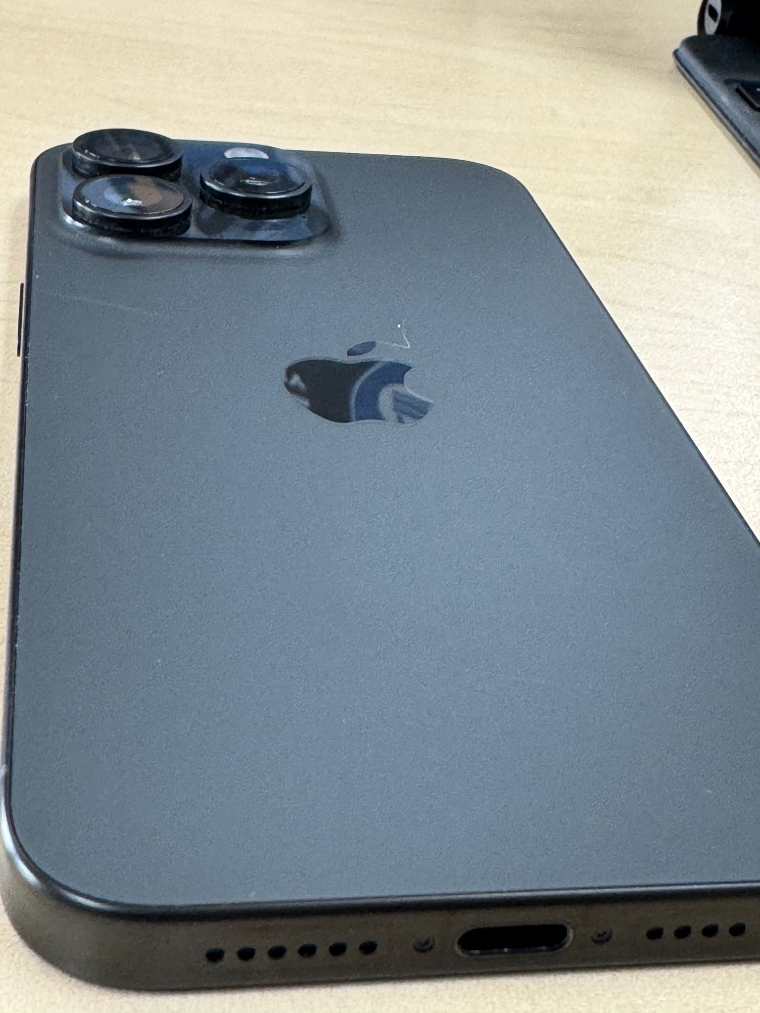 iPhone 15 pro max Black Titanium 256 GB Unlocked for Carriers