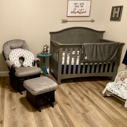 Nursery Set With Crib/bed, Dresser And Glider