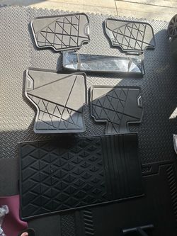 BMW iX Full Set Rubber All weather Car Floor Mats, trunk mat and sun visor