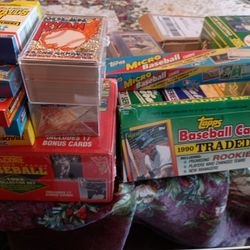Lot Of Over 35 Complete Sets Old Baseball Cards
