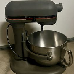 Kitchenaid 6qt mixer