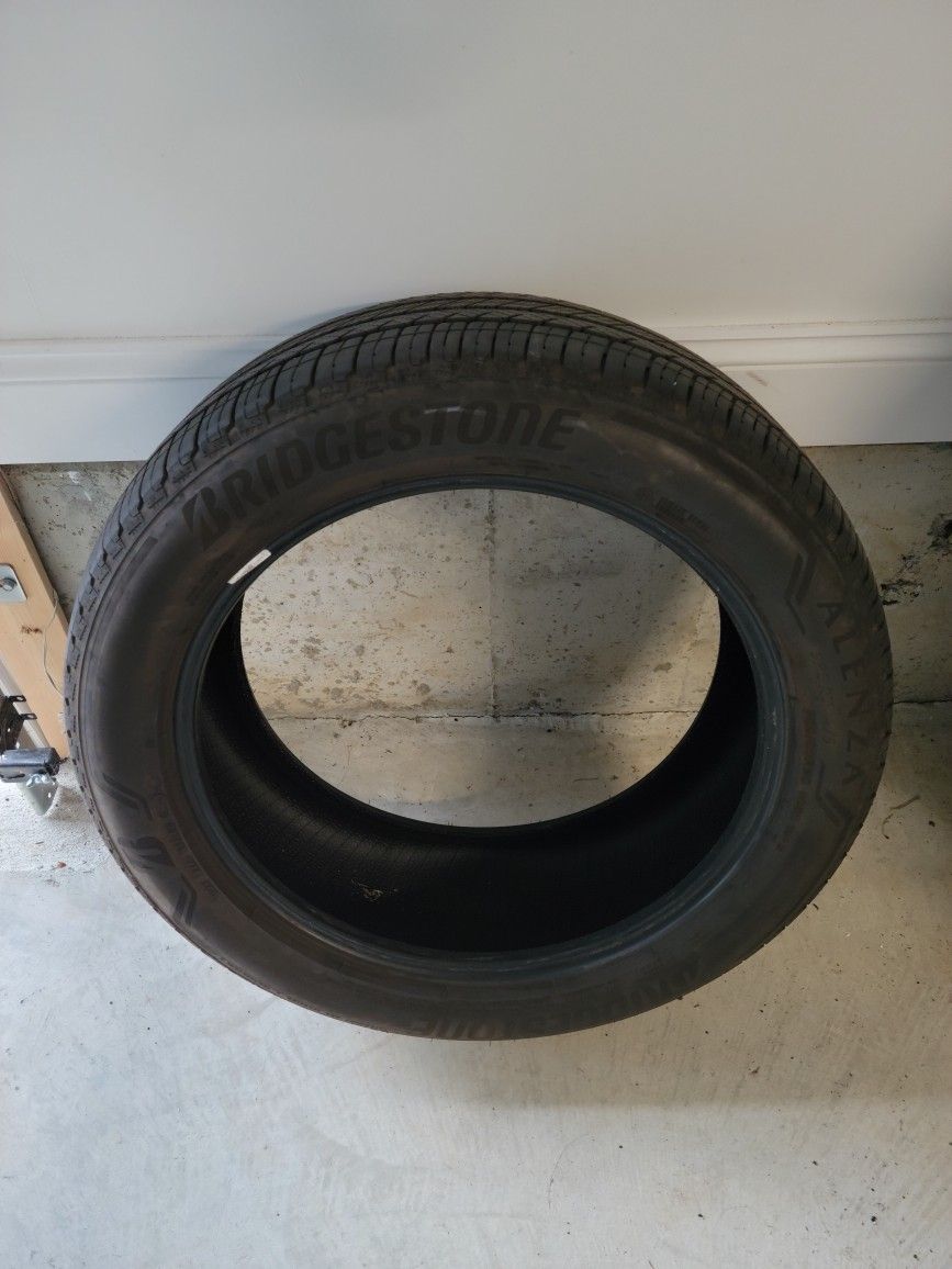 Bridgestone Alenza 225/50R20 Used