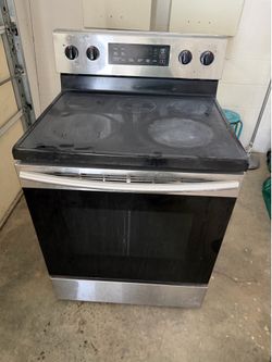 **GREAT WORKING STAINLESS STEEL SMOOTH TOP STOVE!!**