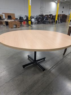 5' Round Table