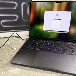 New Open box Apple MacBook Pro 16” M4 Pro 48gb Ram 1TB AppleCare Plus TRADES WELCOME 