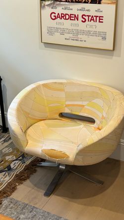 Cappellini Patrick Norguet Rive Droite Swivel Chair – Emilio Pucci Fabric
