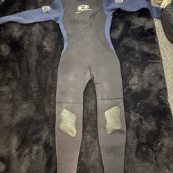 Kids XL wetsuit