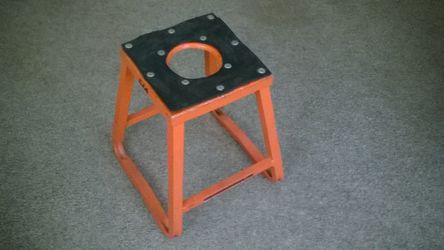 Aluminum motorcycle stand