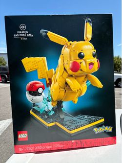PIKACHU AND POKÉ BALL LEGO set NEW!!