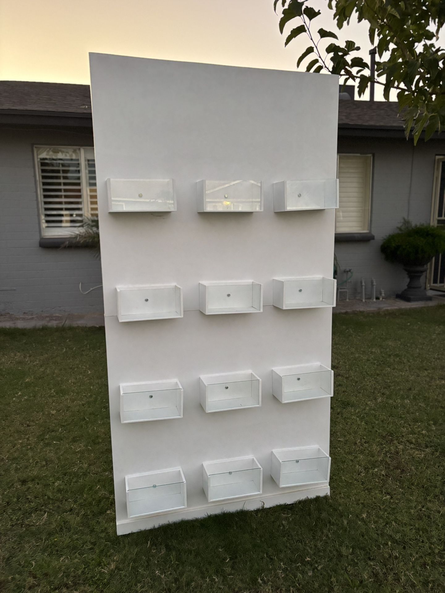 Snack Wall (Brand New)