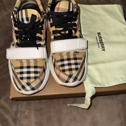 Burberry Shoes