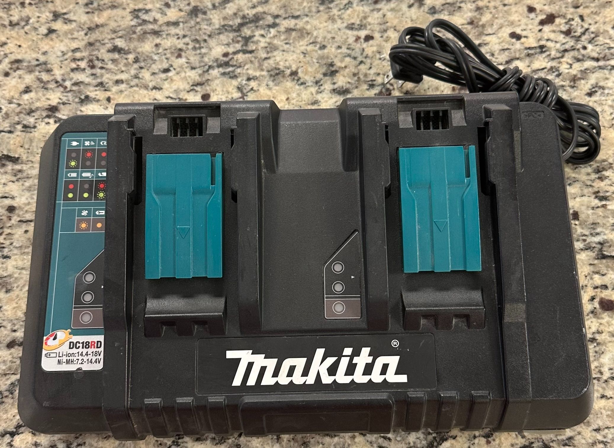 MAKITA CHARGER #29917