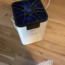 AIR PURIFIER 