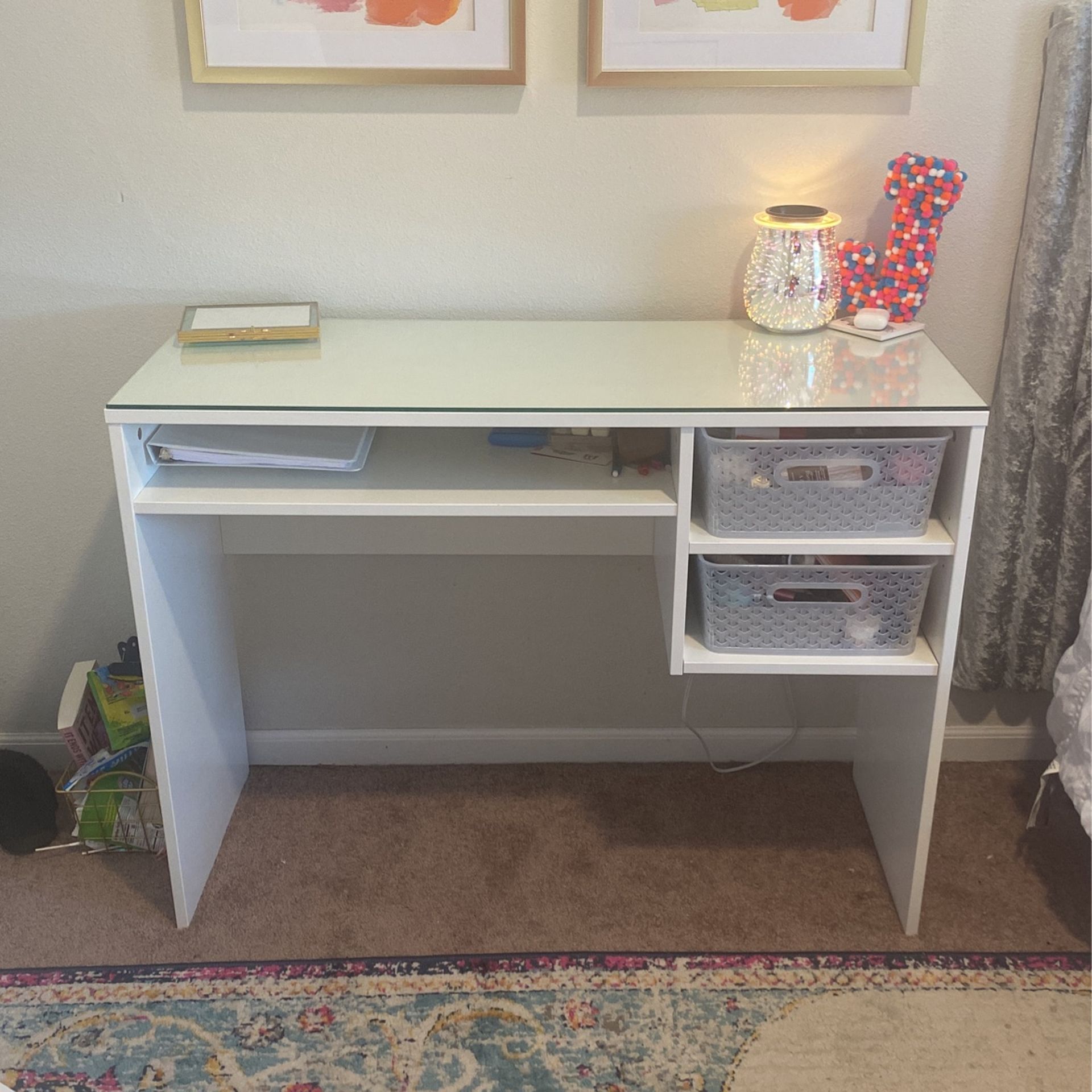 Target Desk