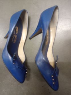 Blue Spanish leather size8m 3 inch heels