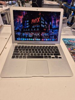 13" MacBook Air 2017, 1.8 i5, 8GB RAM, 128GB SSD + New Battery FVHVXFDZJ1WK $180