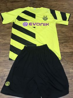 Jersey Dortmund with short for men’s size M