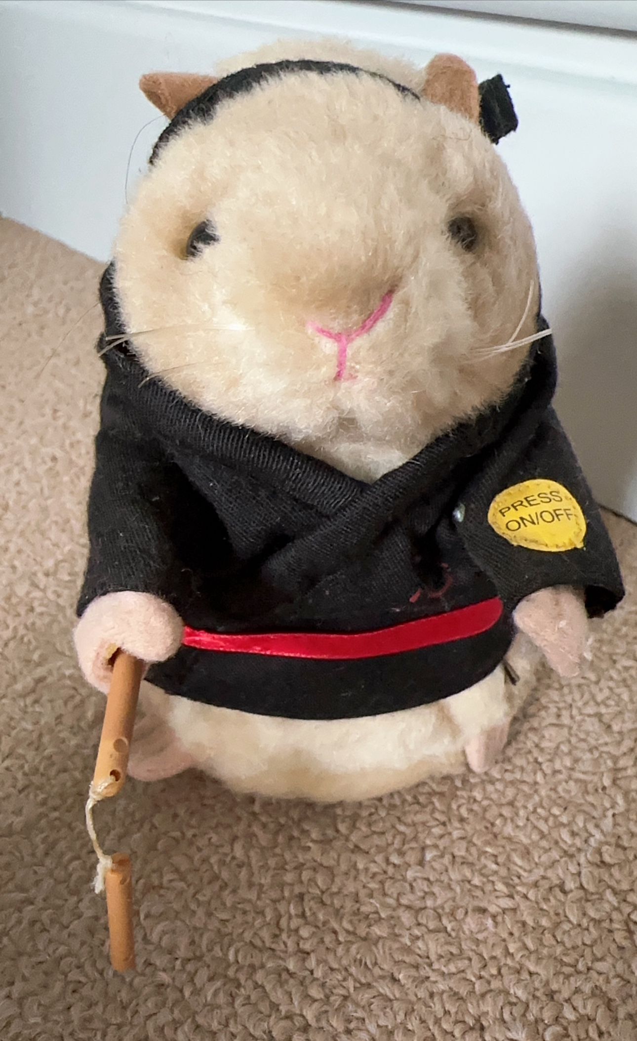 Vintage Gemmy Singing & Dancing Kung Fu Hamster And Dancing Hamster VTG Rapper Grand Master Blaster Rockafeller Shank