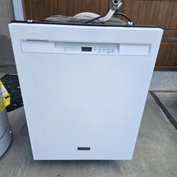 Maytag Dish Washer