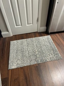 Handmade St. Cloud Pearl / Gray Rug 2x3 