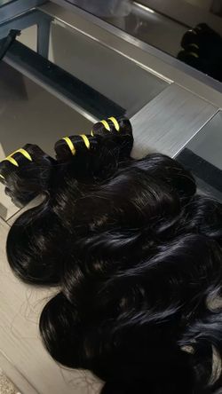 3 RAW CAMBODIAN HAIR BUNDLES 30” $113.85