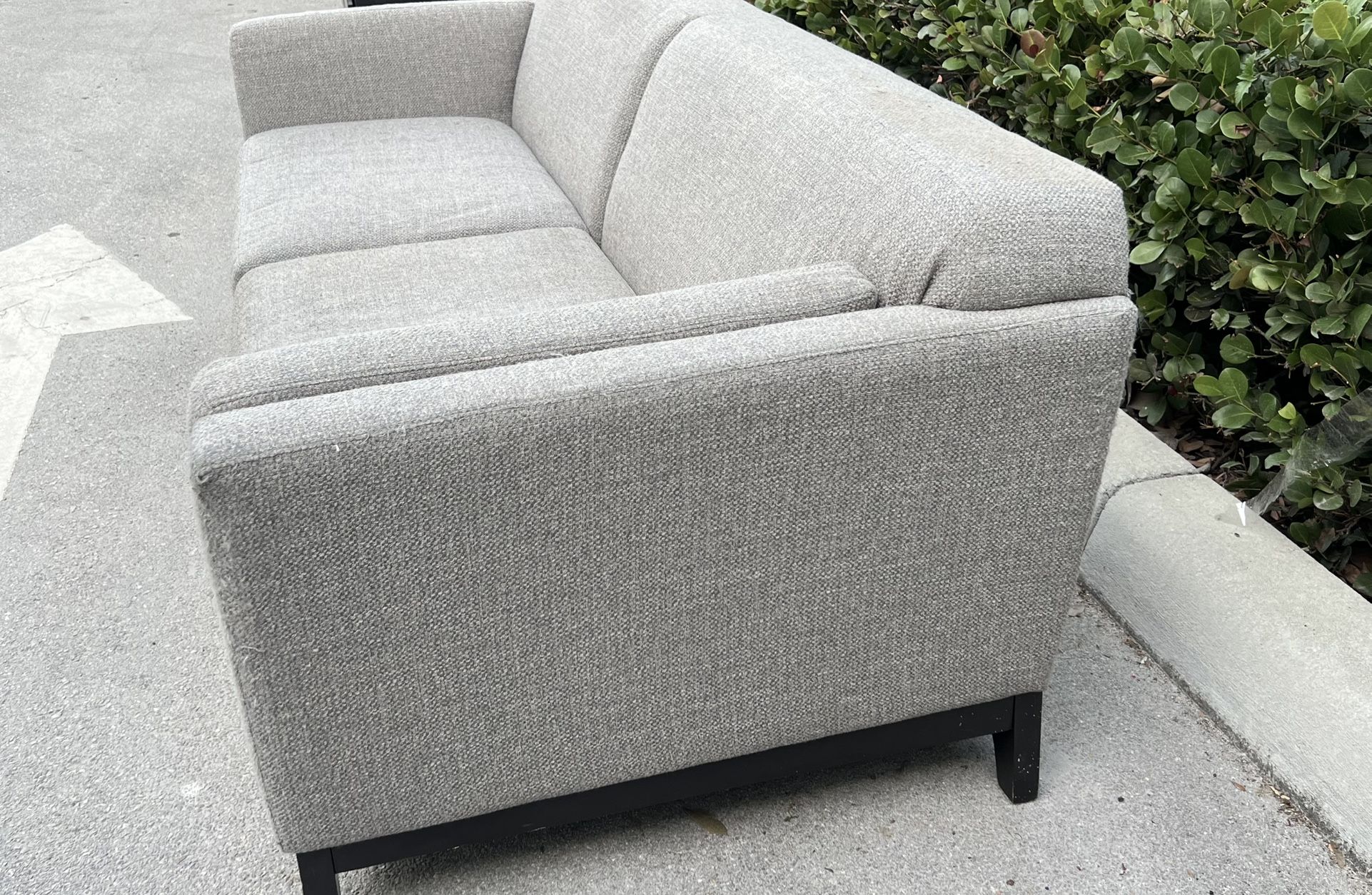 🔥 Modern Gray Sofa + Black Glass TV Console — Bundle Deal! 