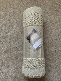 Threshold Carpet Runner Brand New 22 X84 Inches